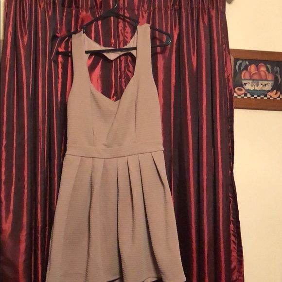 Party Dress! - Picture 2 of 3